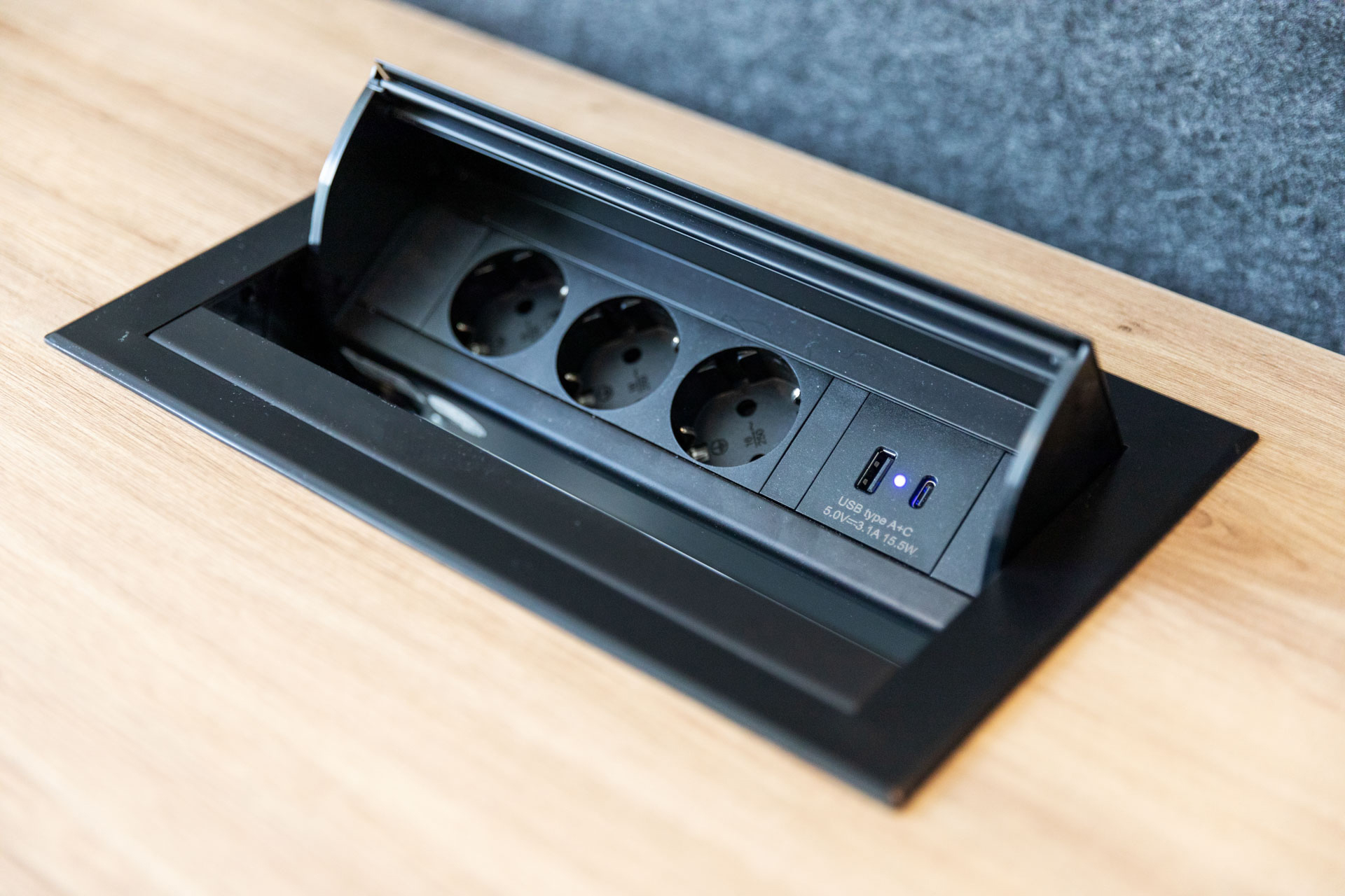 Werkplek accessoires huren
