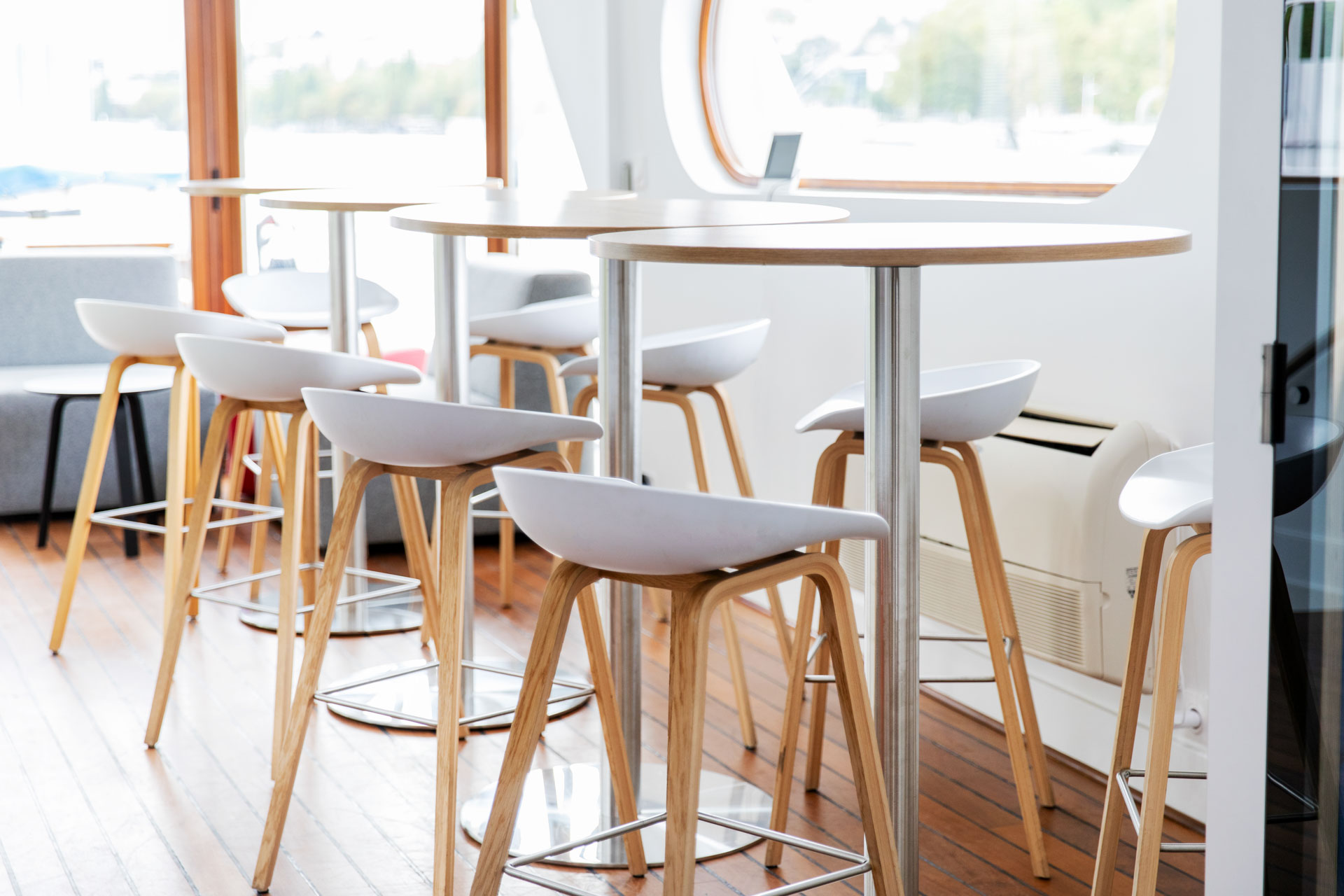 Frisse werkplekken in Scandinavische stijl